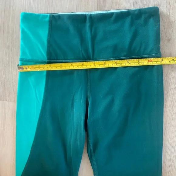 Athleta Elation Asym 7/8” Colorblock Leggings - Picture 7 of 10